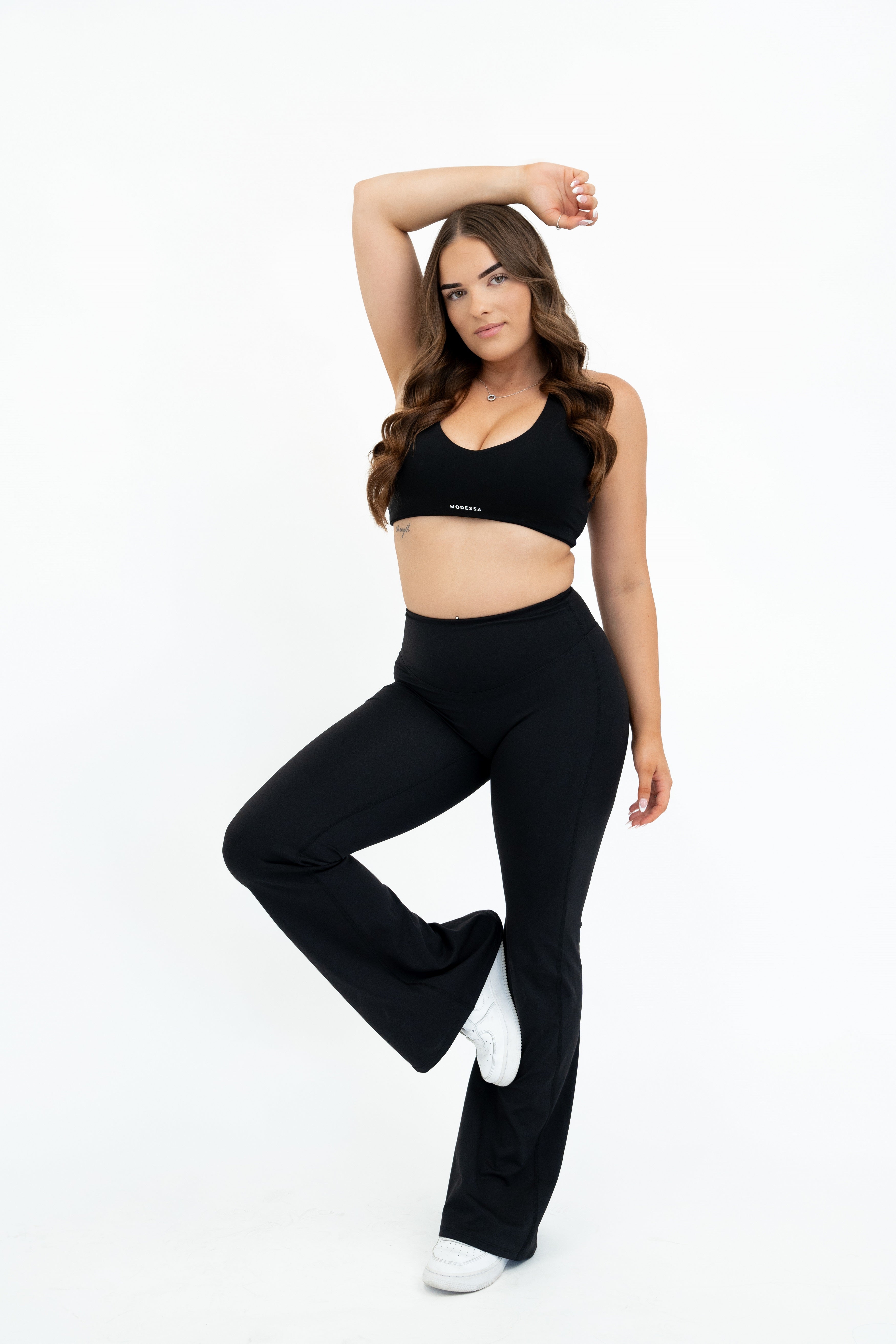ESSENTIAL FLARE PANT