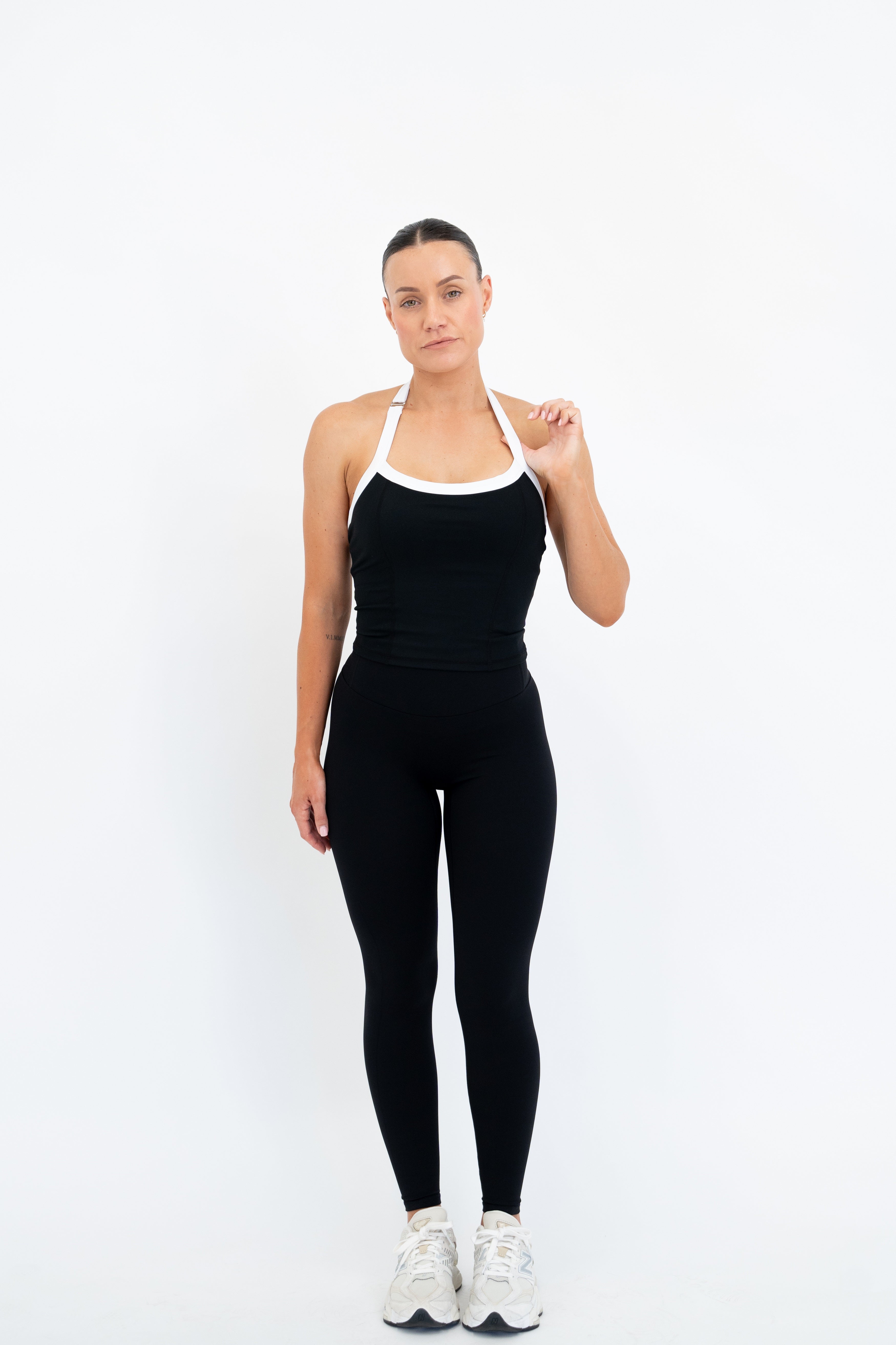 LUXE CONTRAST HALTER